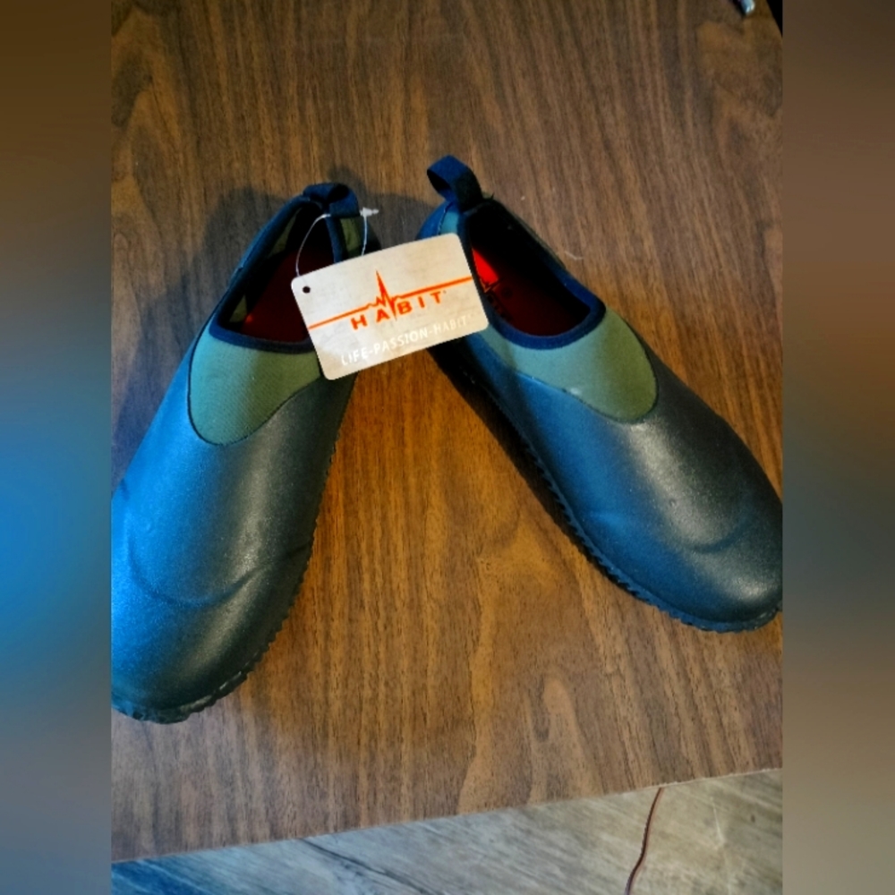 NWT Mens Sz 9 Waterproof Shoe Covers